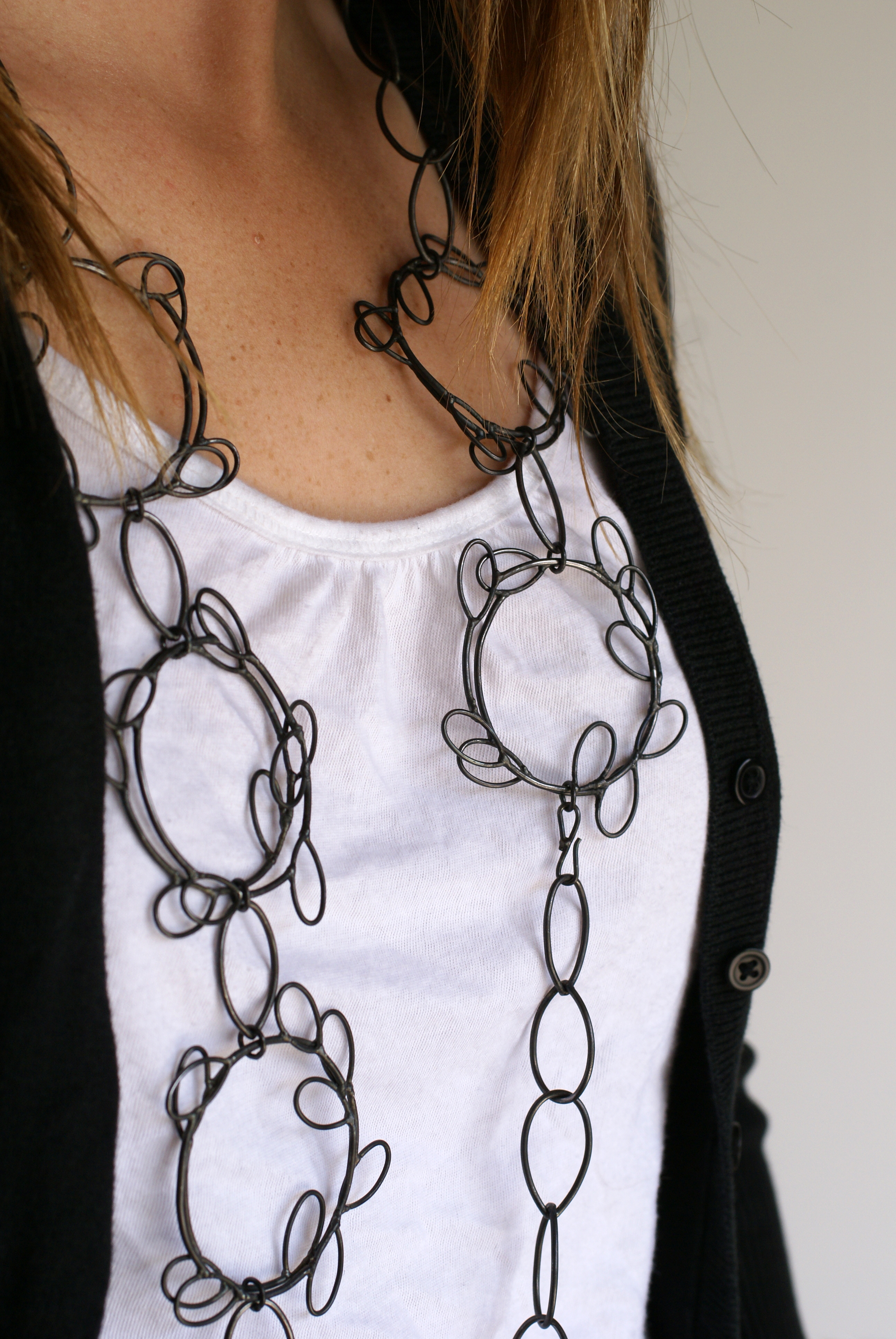 leaf hoop necklace